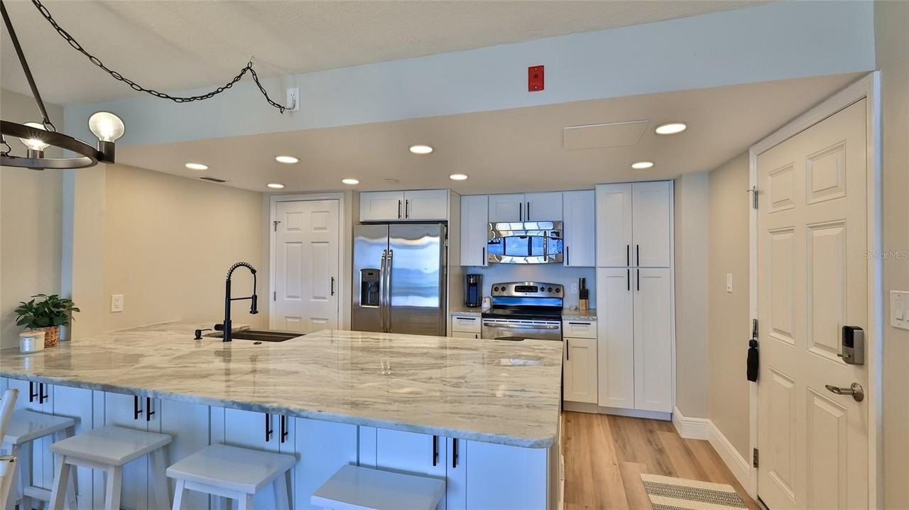 4495 S Atlantic Ave #401 - Photo 6 of 20