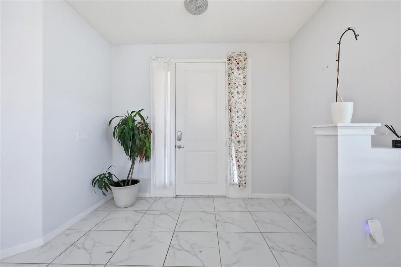 2252 Rush Bay Way - Photo 4 of 35