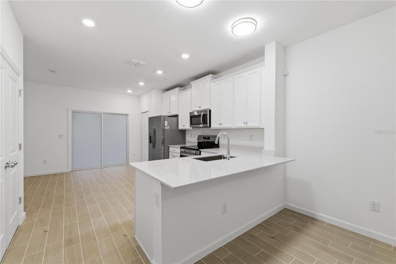 3409 Sw 34th Avenue Cir #9 - Photo 5 of 15