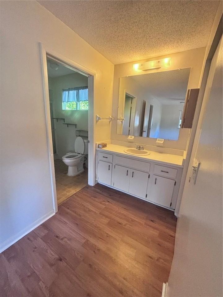 8947 Sw 108th Pl - Photo 4 of 29