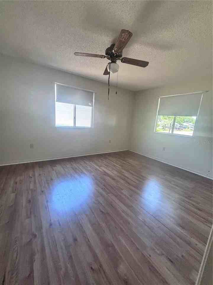 8947 Sw 108th Pl - Photo 6 of 29