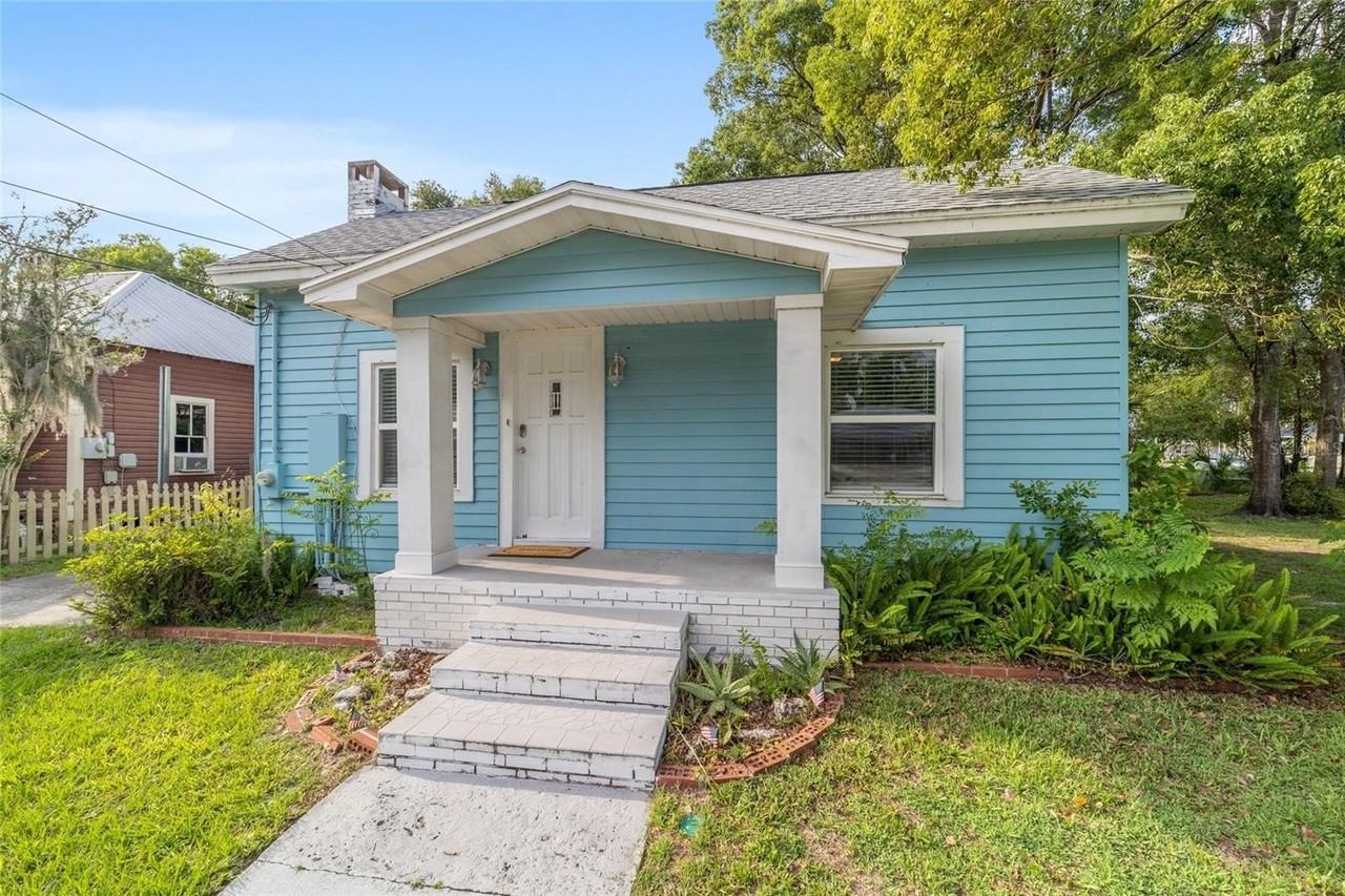 20837 Walnut St - Photo 2 of 39