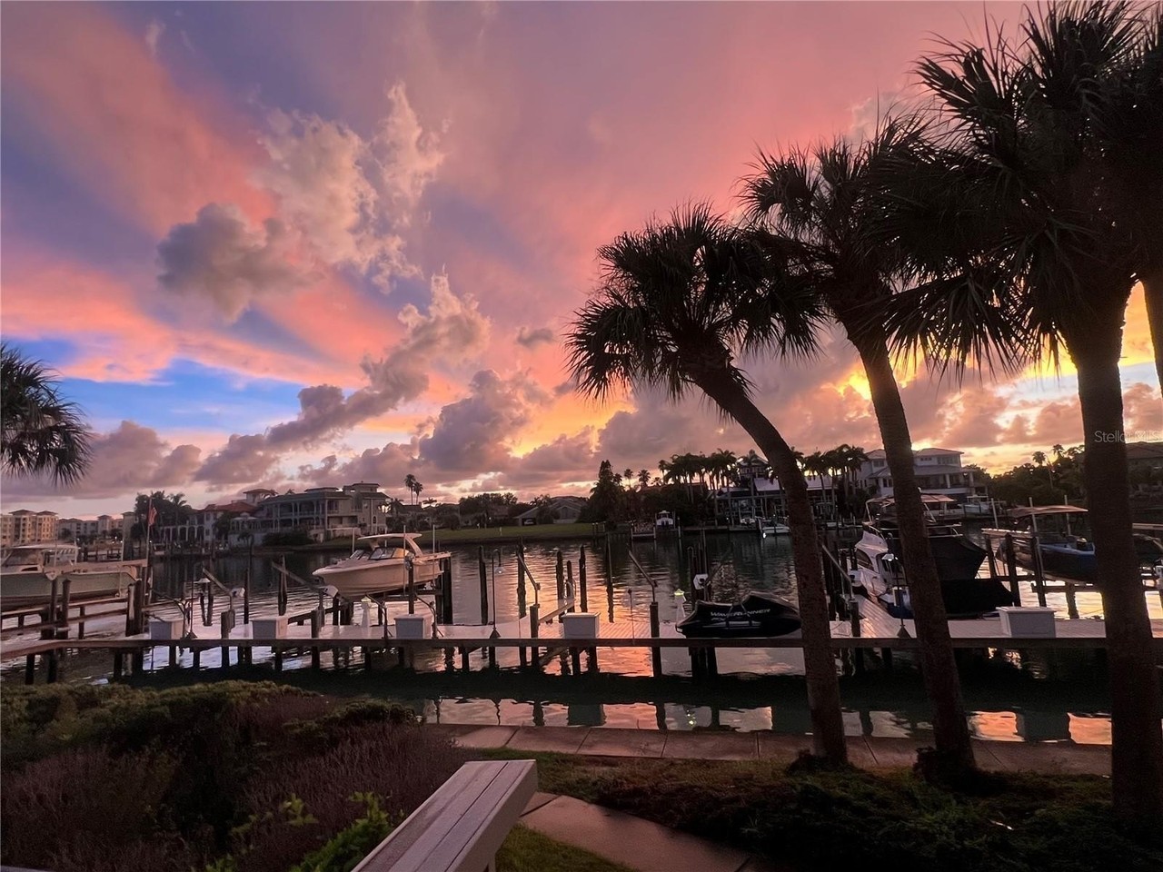 910 Pinellas Bayway S #103 - Photo 3 of 22