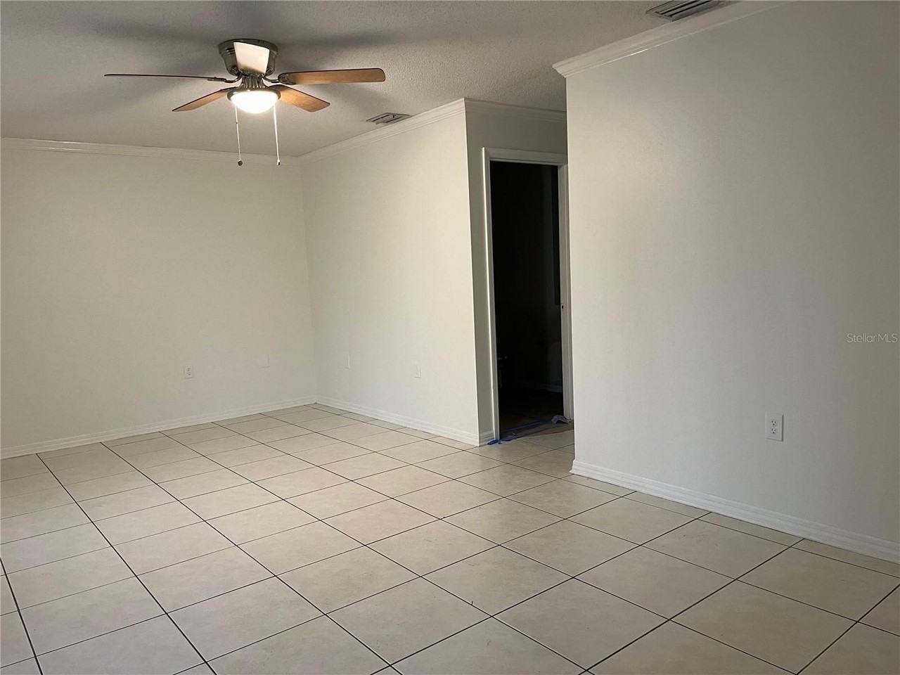 3021 W Tampa Bay Blvd - Photo 2 of 22