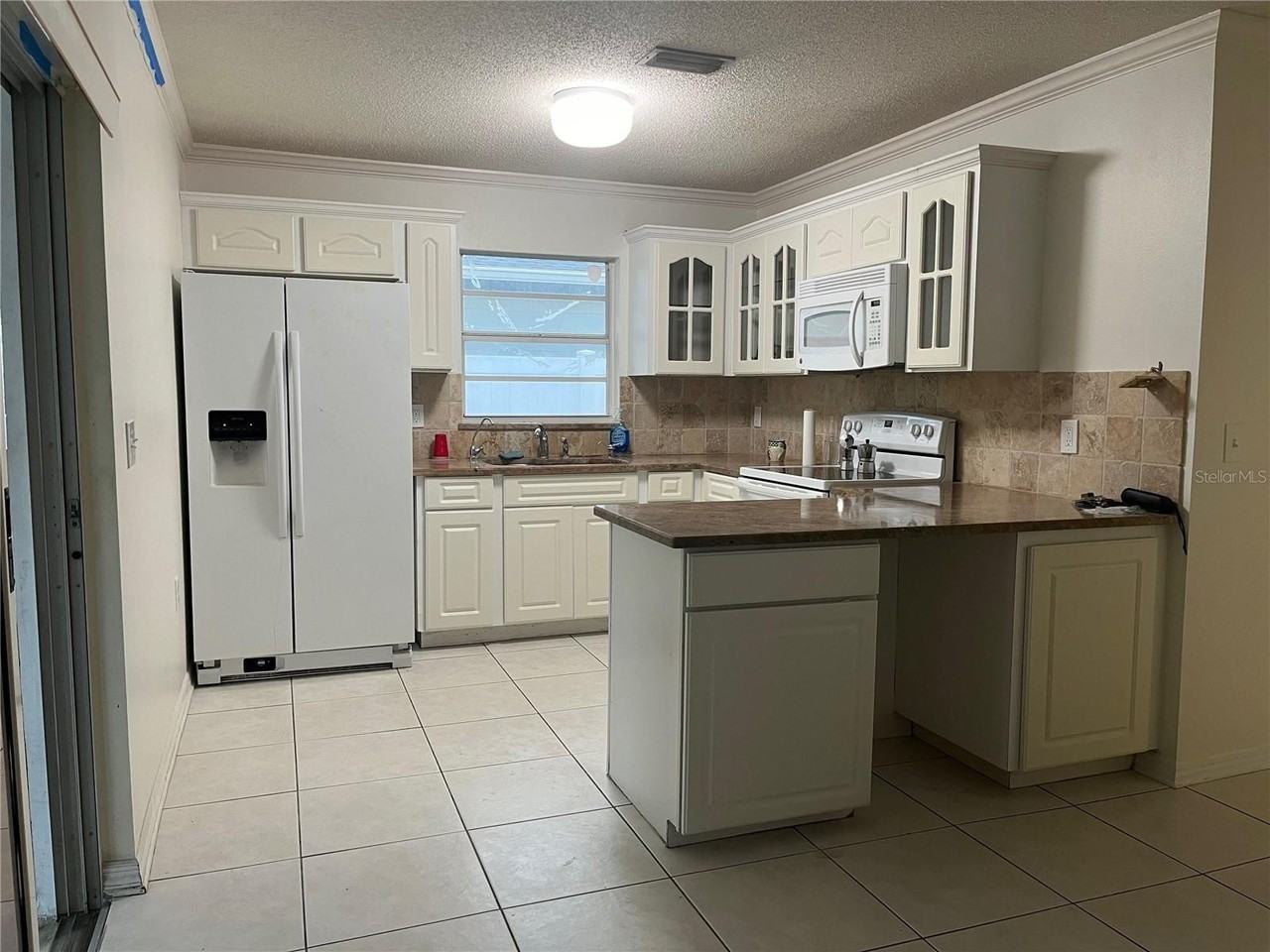 3021 W Tampa Bay Blvd - Photo 4 of 22