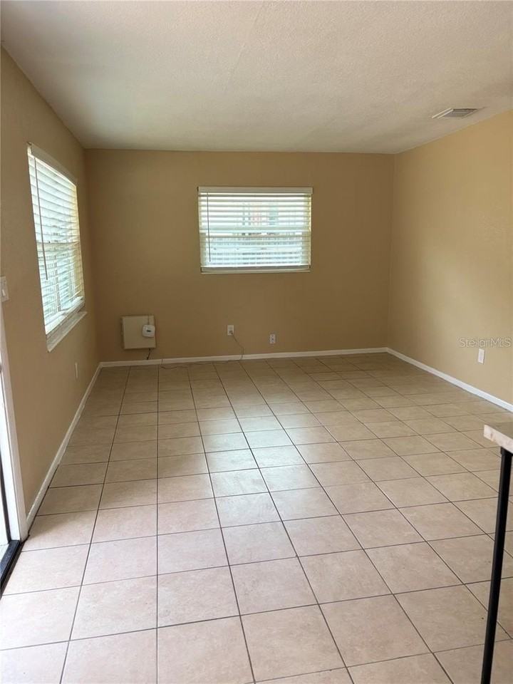1427 15th St S - Photo 3 of 10