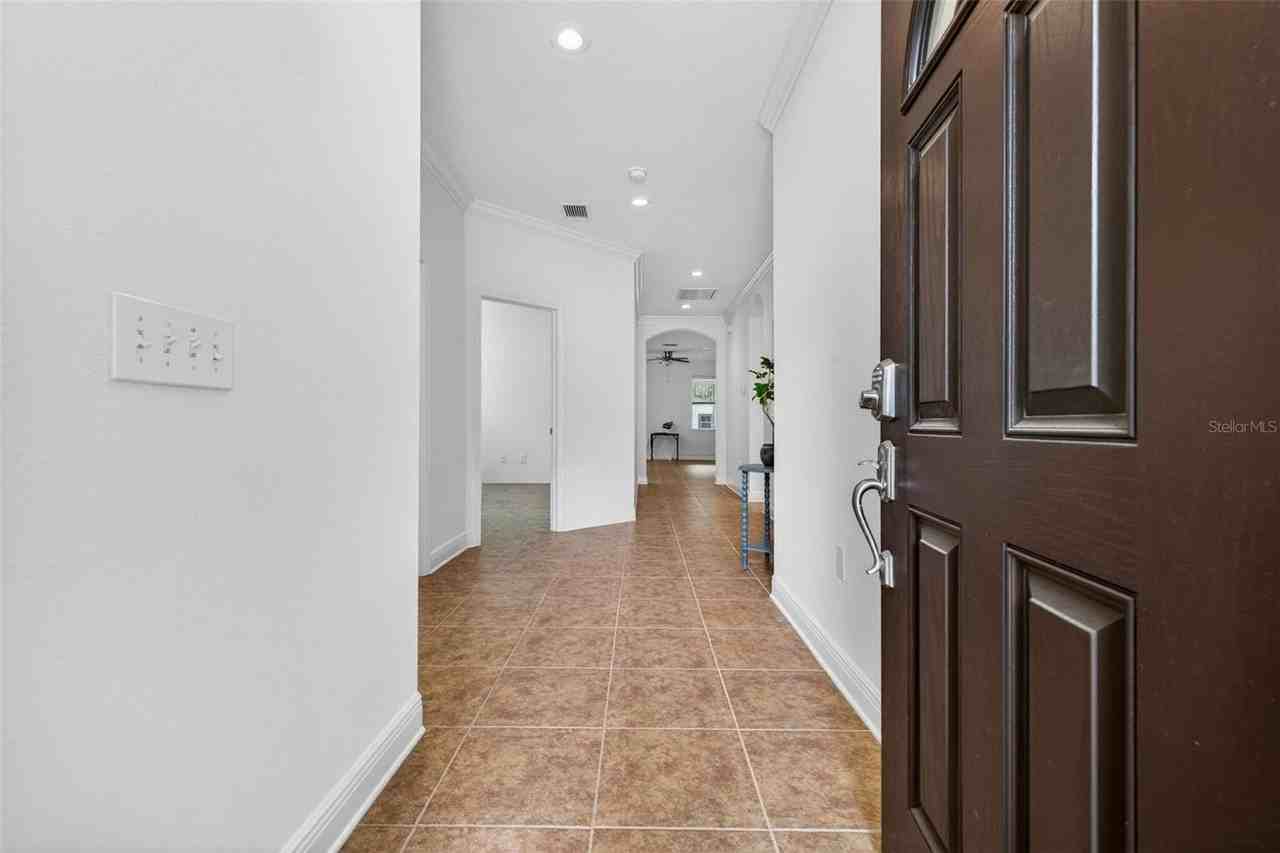 3204 W Marlin Ave - Photo 6 of 33