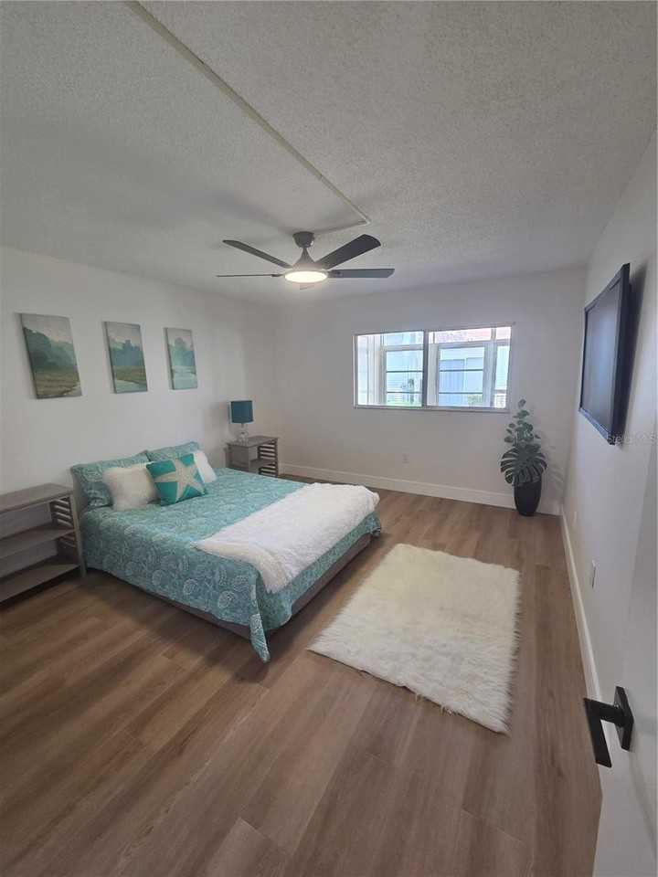 13719 Mission Oaks Blvd - Photo 3 of 12