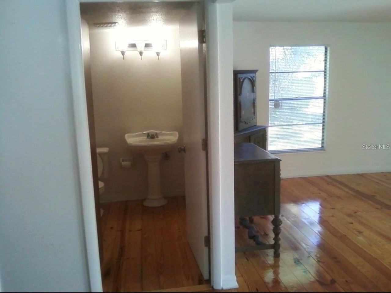 7205 S Manhattan Ave - Photo 5 of 5
