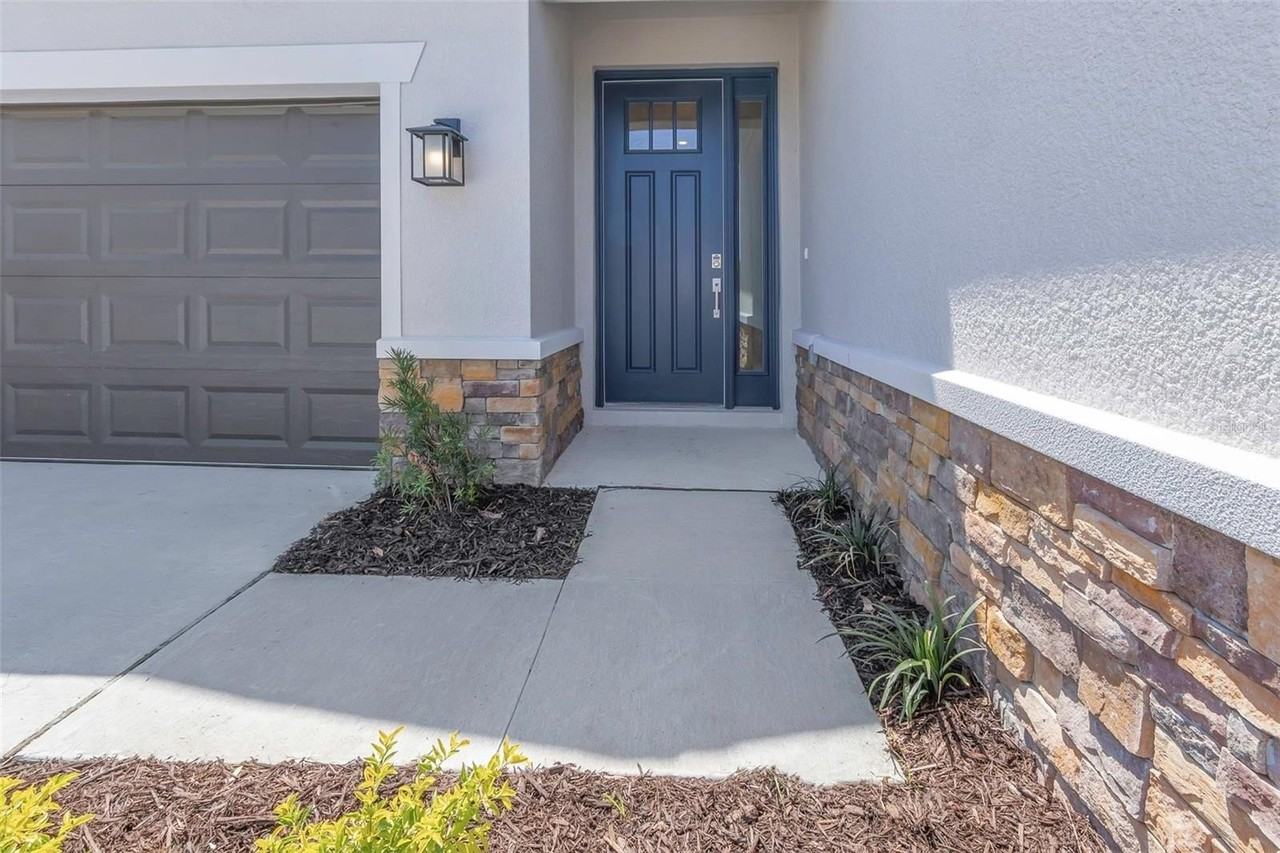 2676 Leafwing Ct - Photo 2 of 25