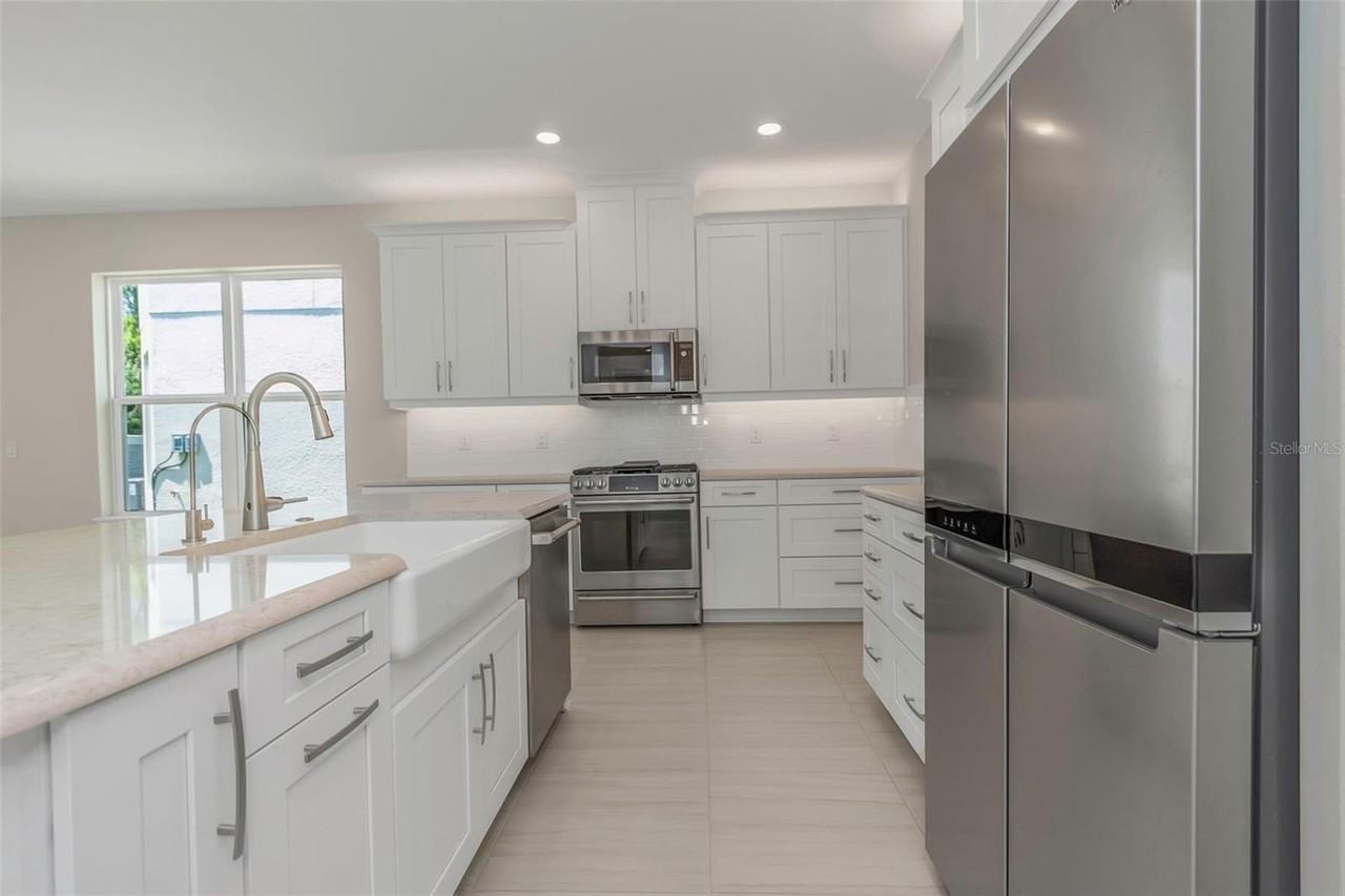 2676 Leafwing Ct - Photo 6 of 25