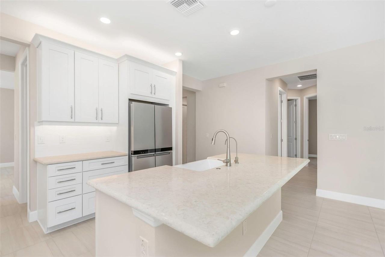 2676 Leafwing Ct - Photo 7 of 25