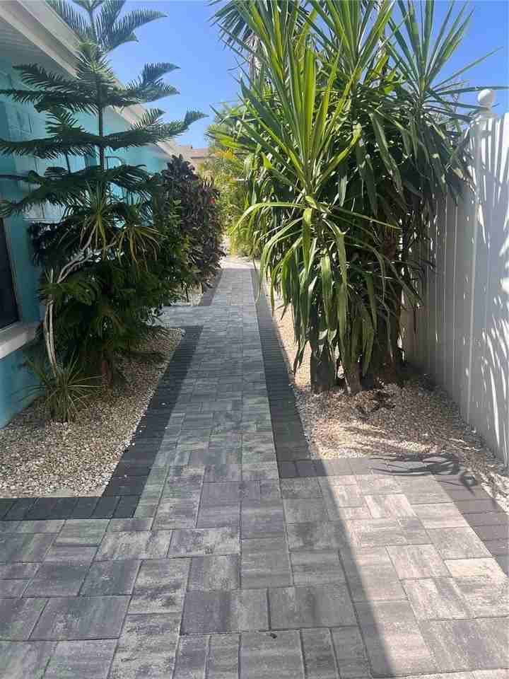 40 82nd Ave #2 - Photo 6 of 29