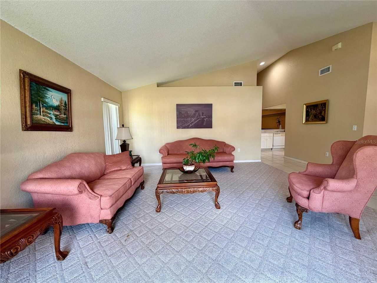 1762 Grey Fox Dr - Photo 7 of 17