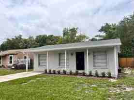 8518 N Lynn Ave - Photo 1 of 1