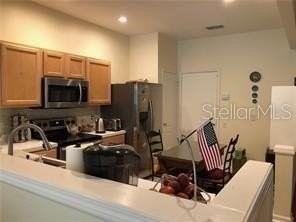 948 Vista Cay Ct - Photo 7 of 16