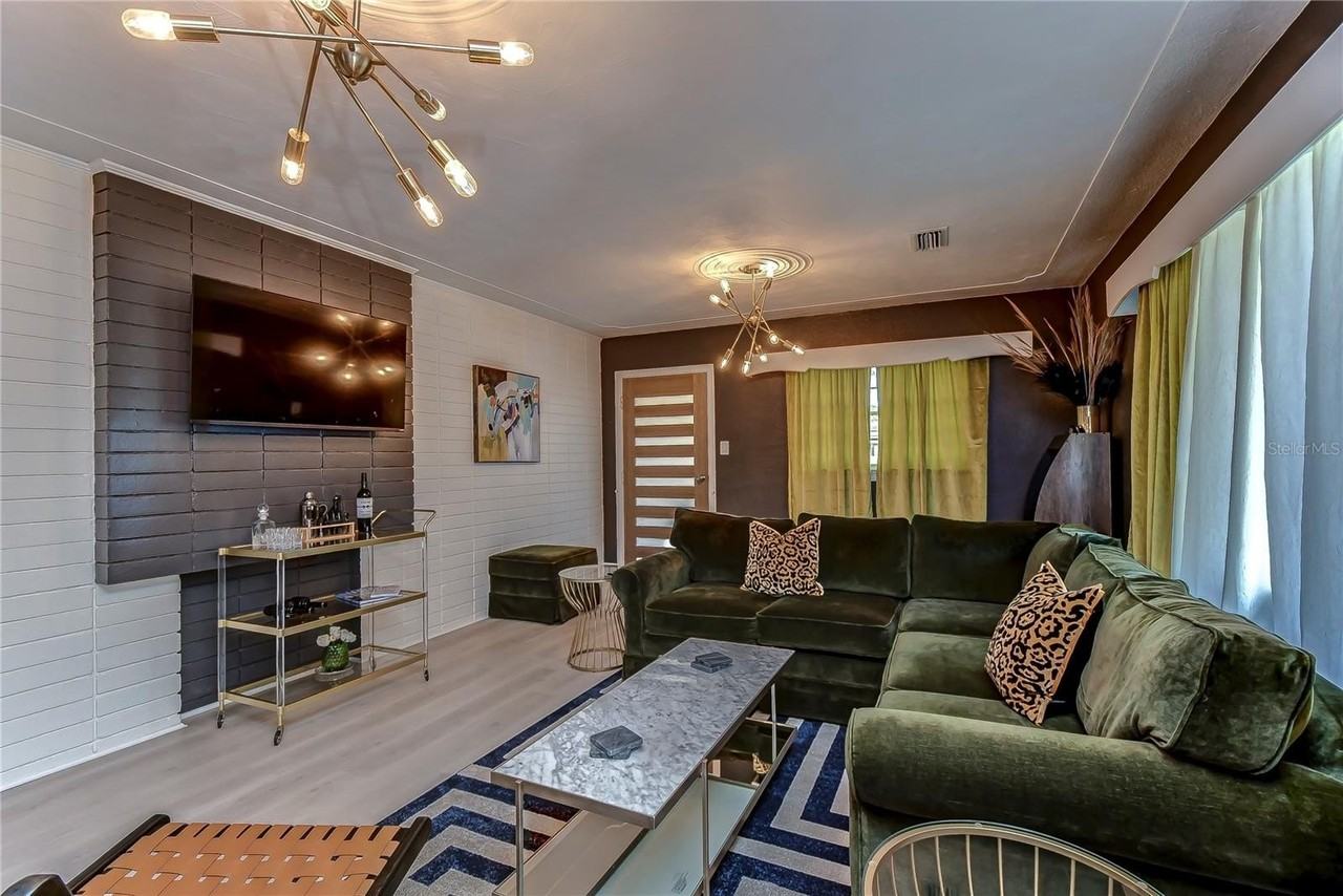 4701 N Willis St - Photo 6 of 50