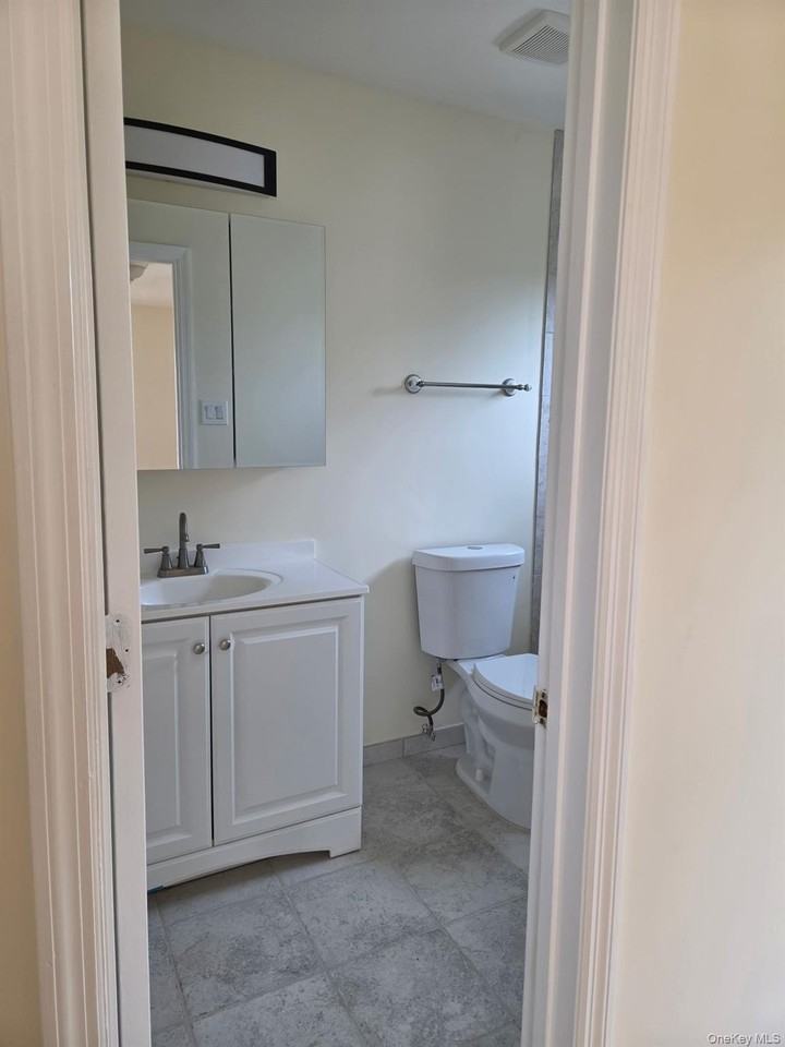 1319 Journal Ave #2 - Photo 7 of 10