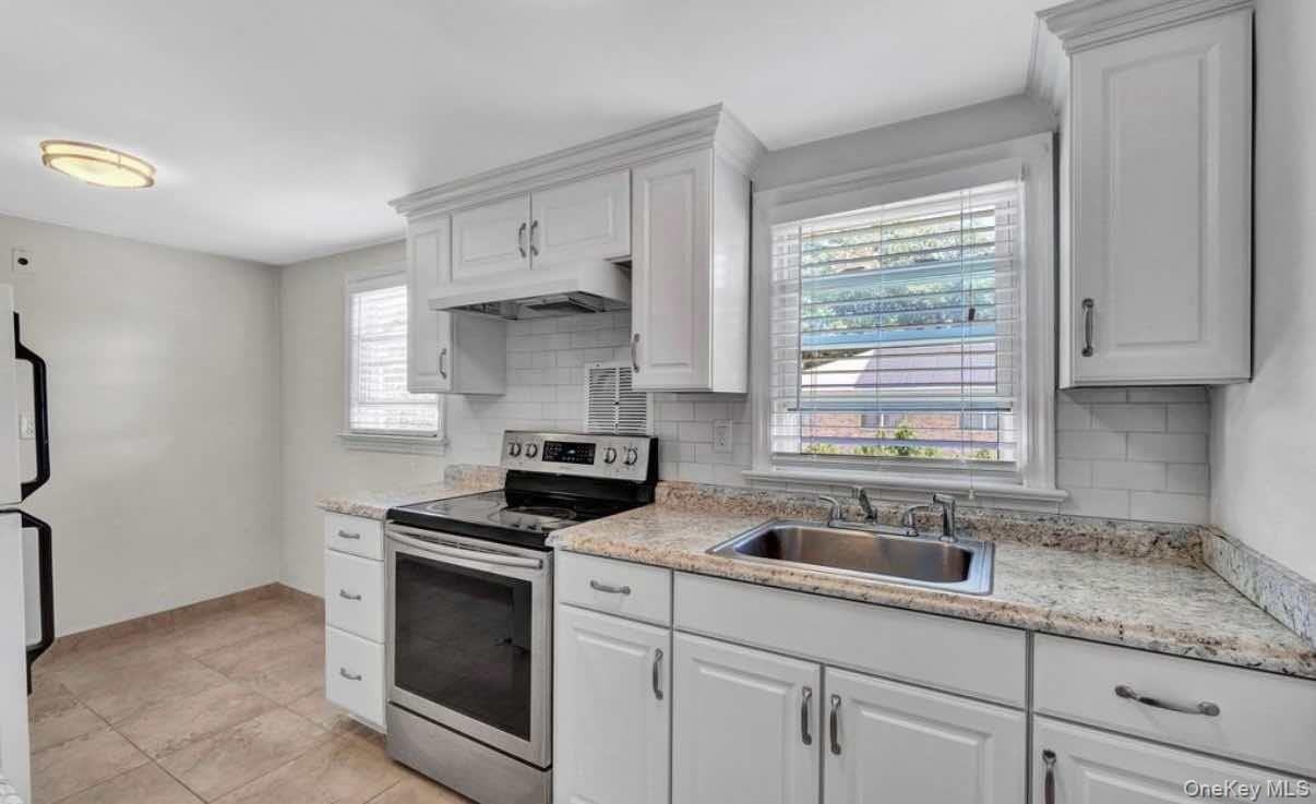 54 Mcgeory Ave #2 - Photo 4 of 6
