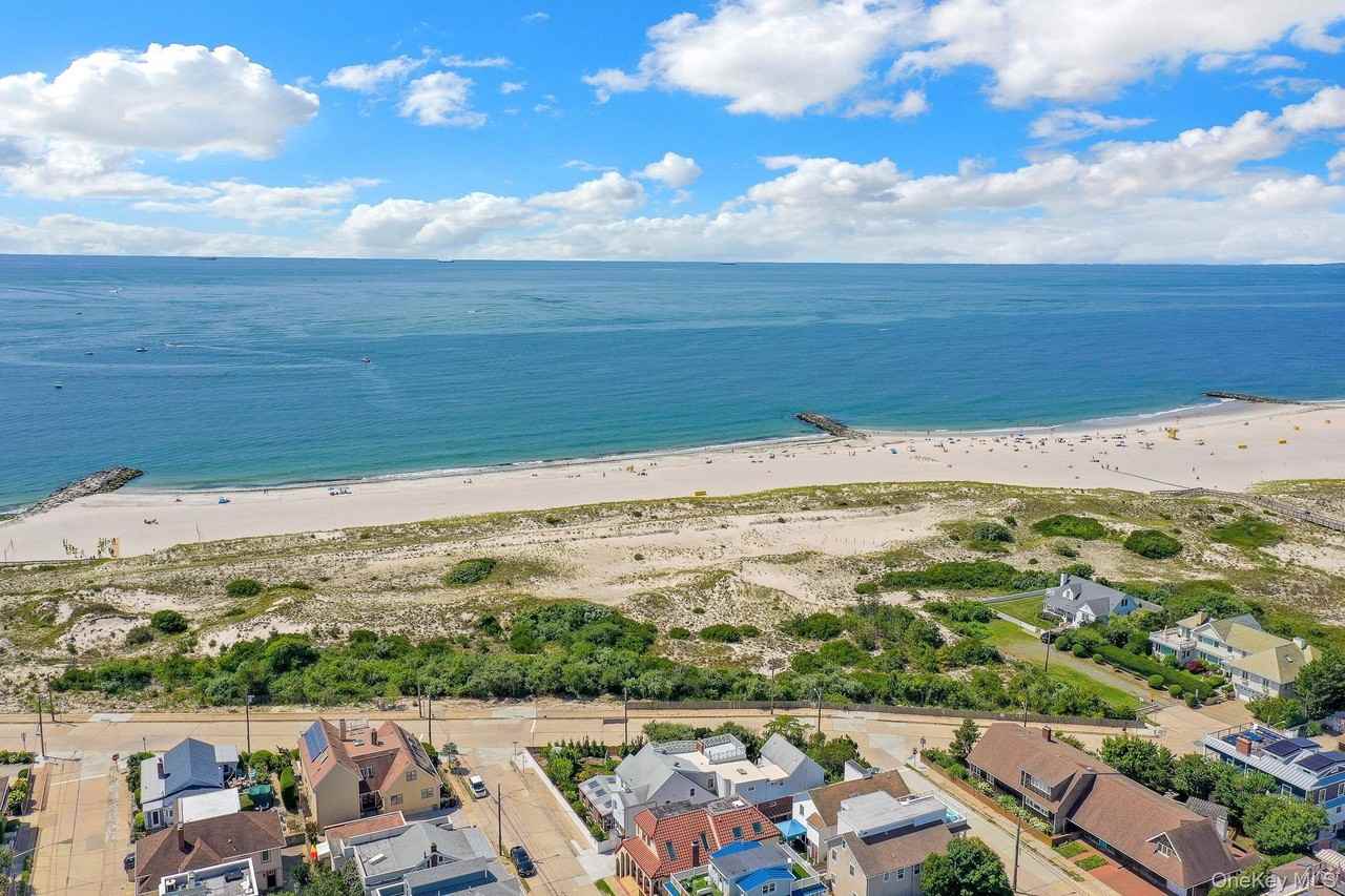 12 Ocean Blvd - Photo 3 of 42