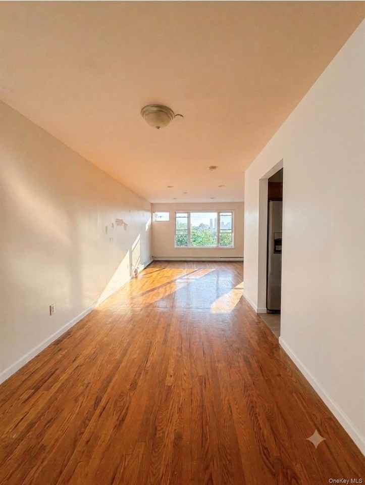 923 Euclid Ave - Photo 4 of 8