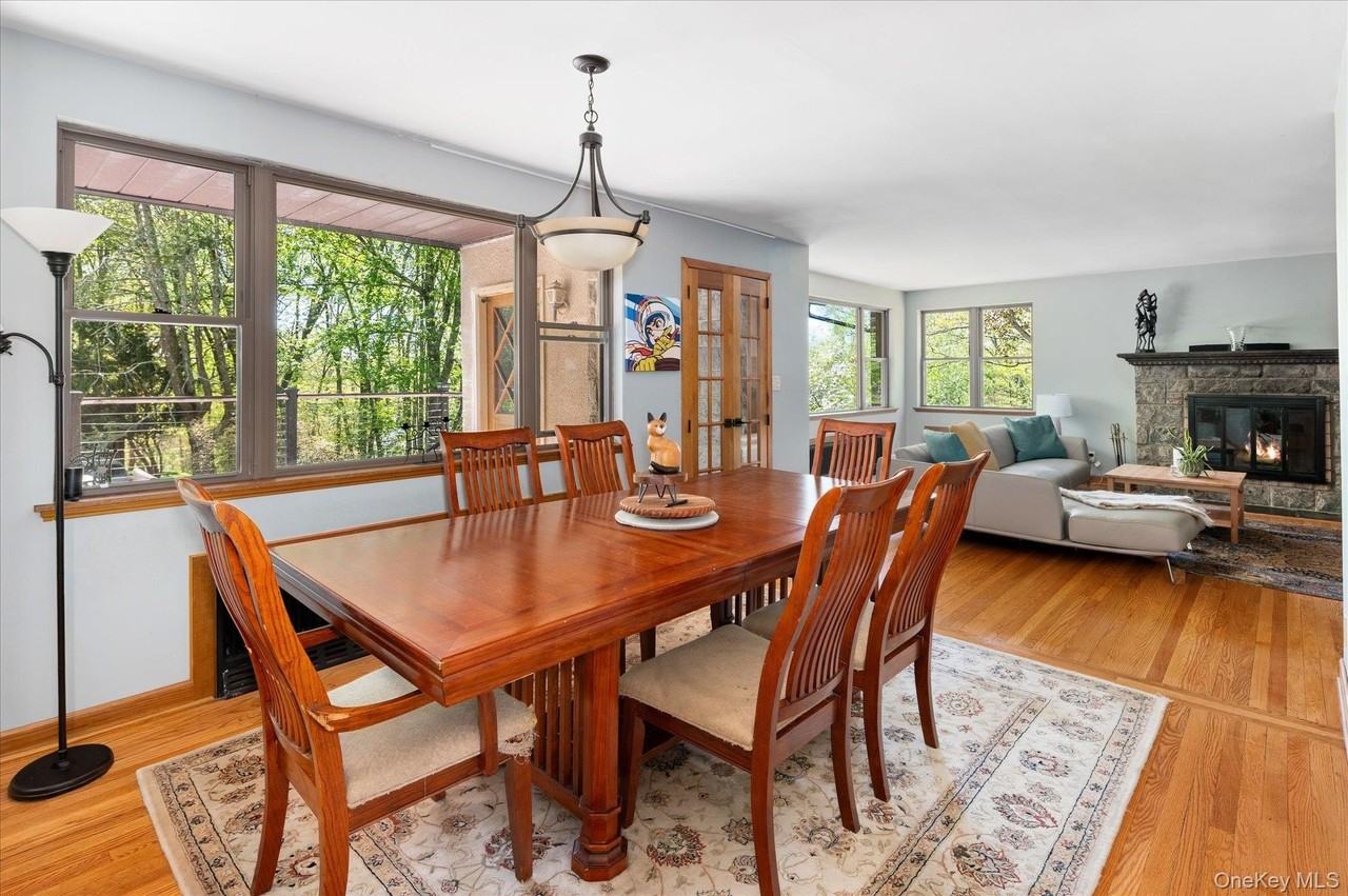 37 Mekeel St - Photo 5 of 42