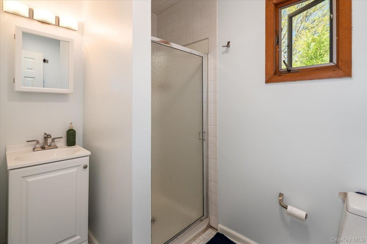 37B Mekeel St - Photo 4 of 4