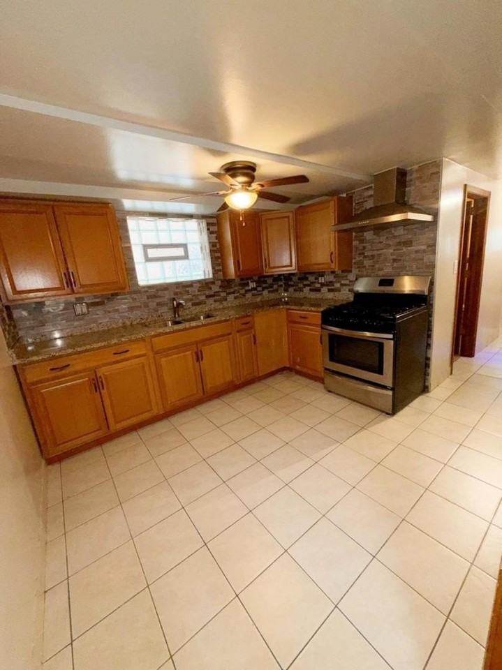 5936 S Kolin Ave #G - Photo 2 of 10