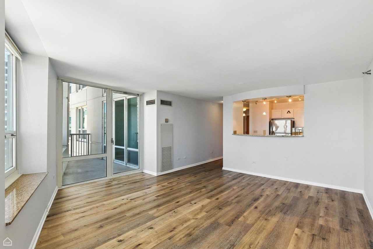 345 N La Salle Dr #2602 - Photo 5 of 21