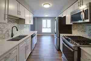 1910 Chestnut Ave #D102 - Photo 4 of 10