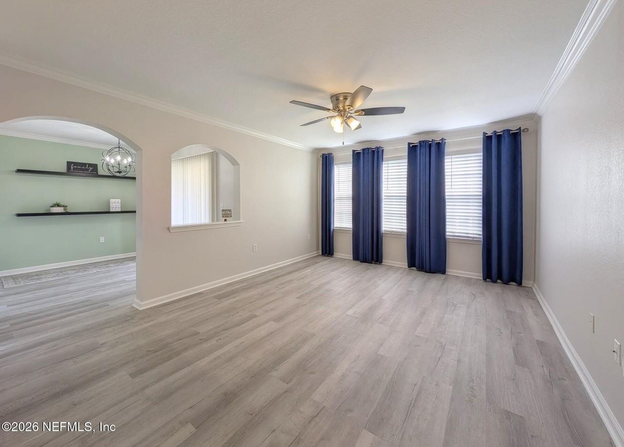 10075 Gate Pkwy N #1604 - Photo 5 of 33