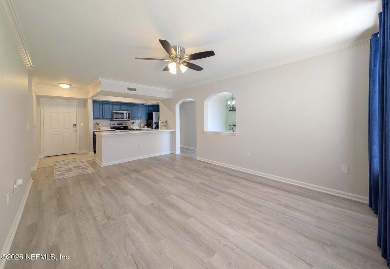 10075 Gate Pkwy N #1604 - Photo 6 of 33