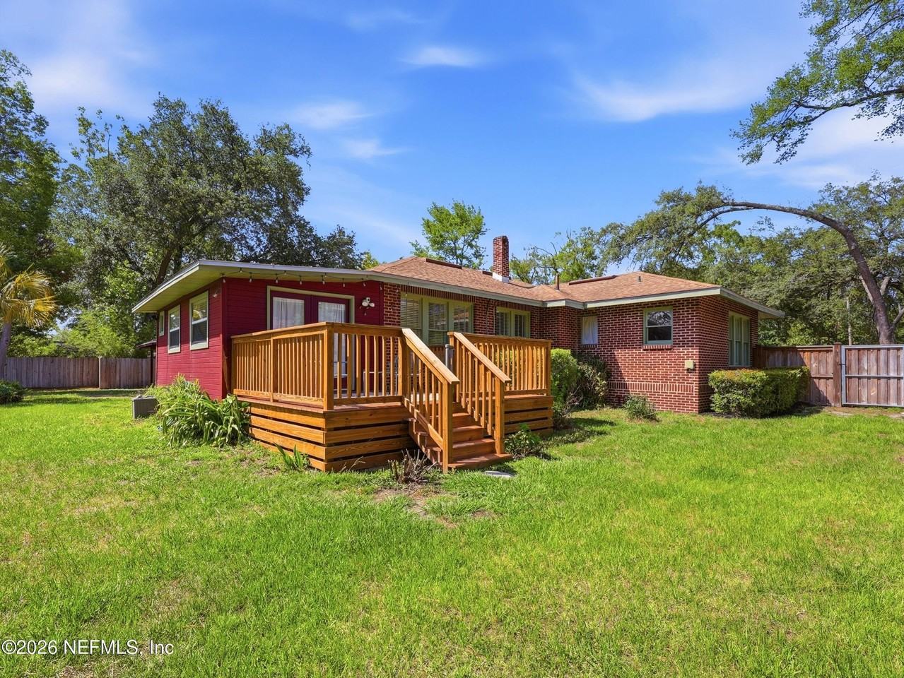 1222 Ingleside Ave - Photo 5 of 36