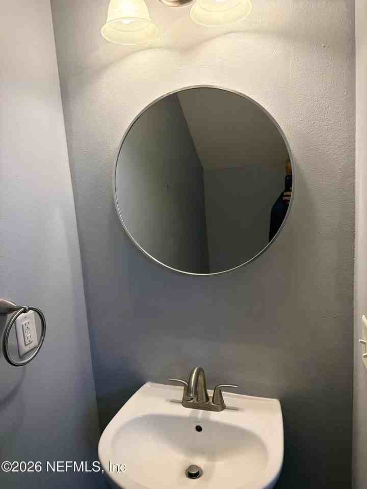 8879 Inlet Bluff Dr - Photo 3 of 10