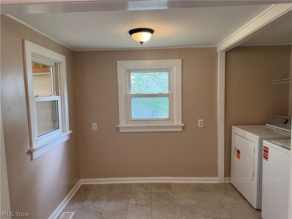 6917 Daisy Ave - Photo 7 of 21
