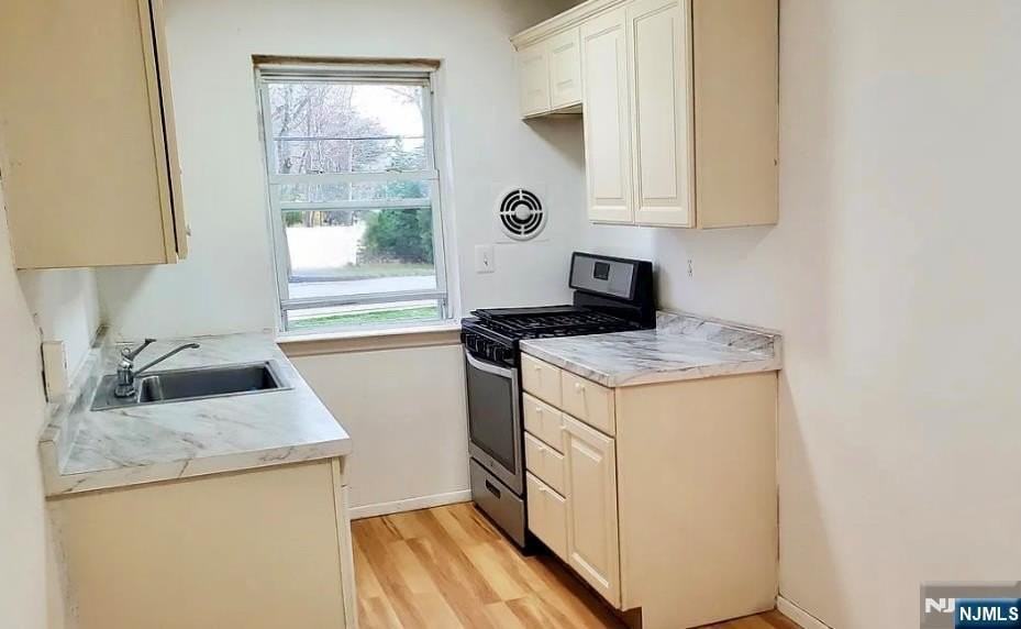 62 Regency Park - Photo 3 of 8
