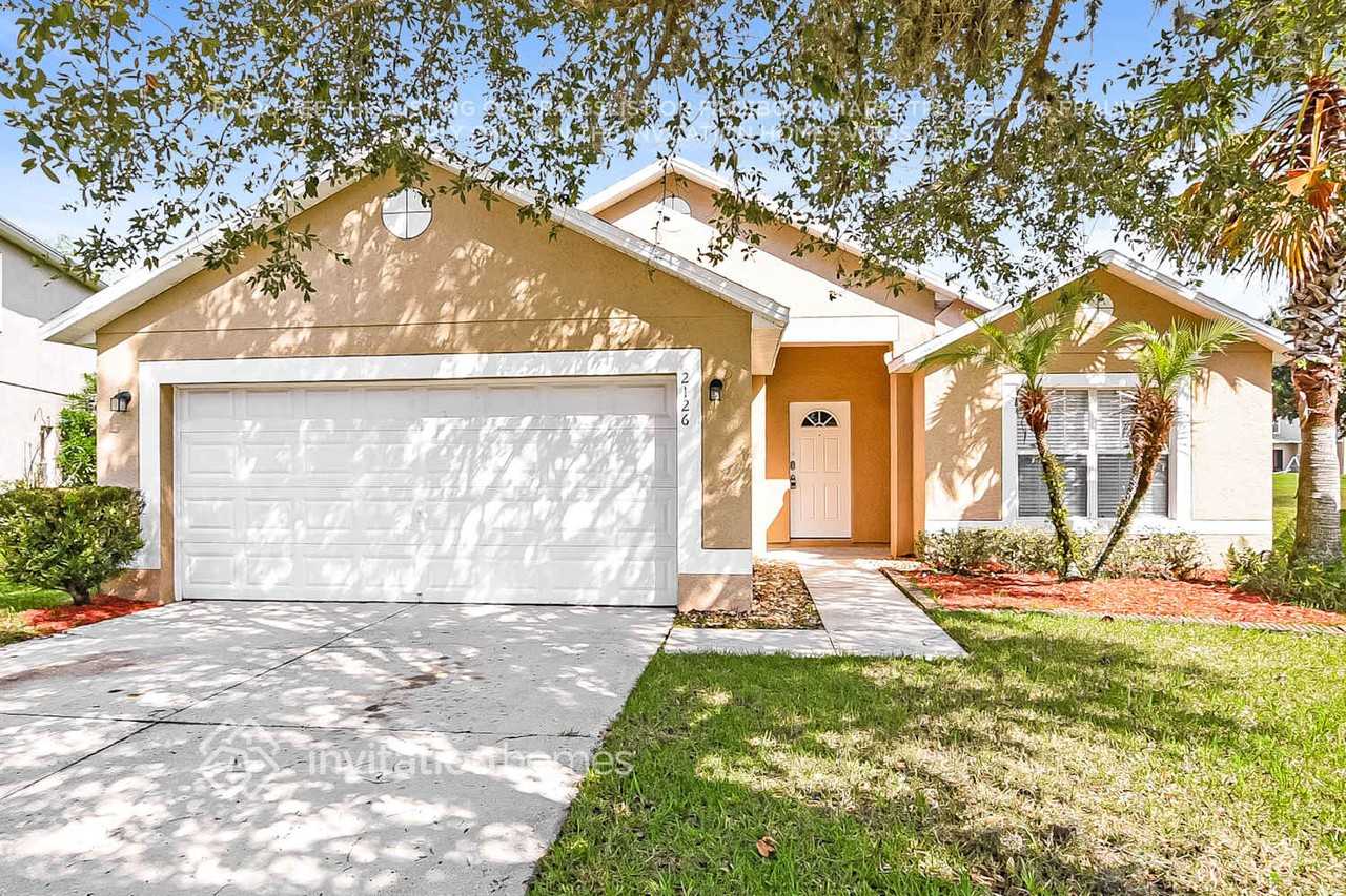 2126 Darlin Cir