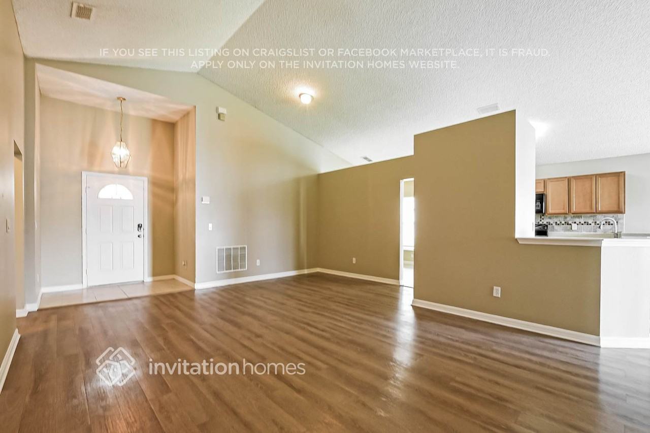 2126 Darlin Cir - Photo 4 of 17