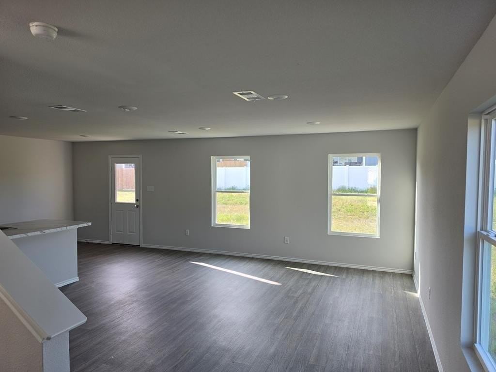 228 Stoney Rdg - Photo 5 of 11