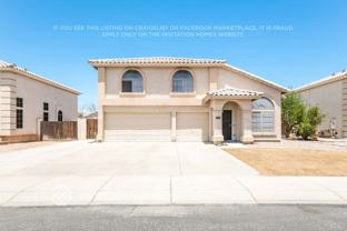 7914 W Claremont St - Photo 1 of 1