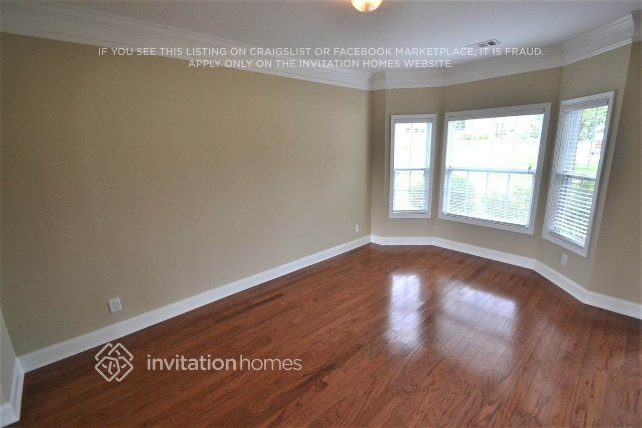 825 Kaitlyn Dr - Photo 5 of 11