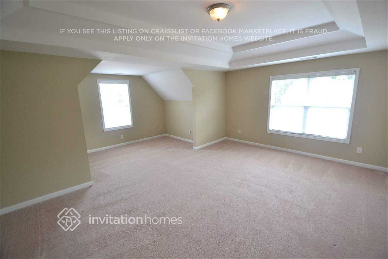 825 Kaitlyn Dr - Photo 7 of 11