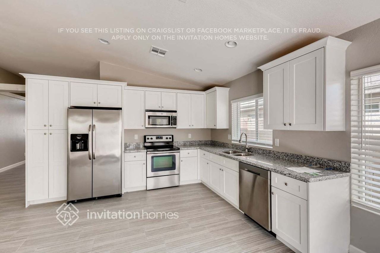 4057 W Cielo Grande - Photo 6 of 12