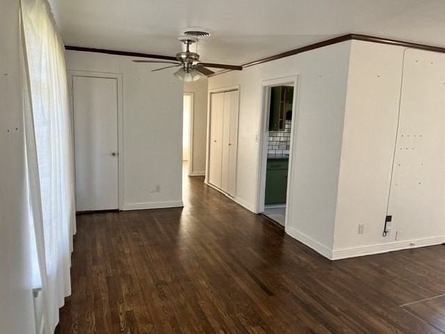 4720 Lowell Ln - Photo 3 of 22