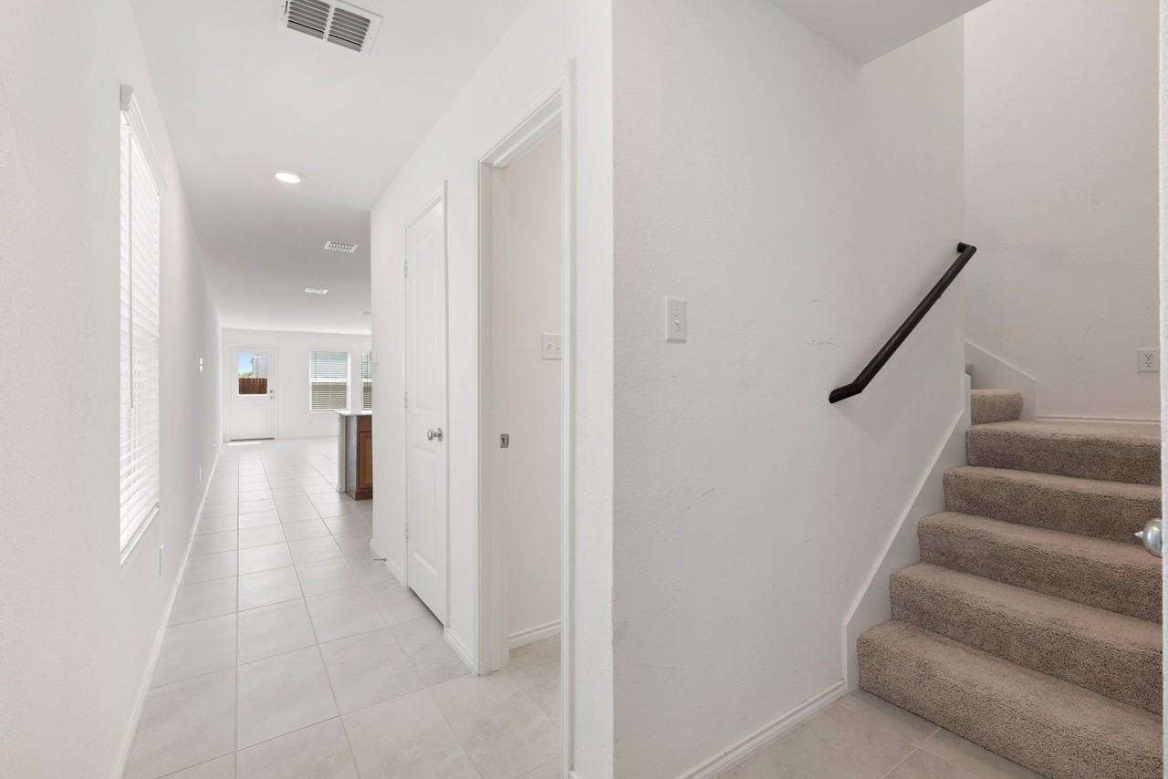 155 Plumcove Dr - Photo 6 of 24