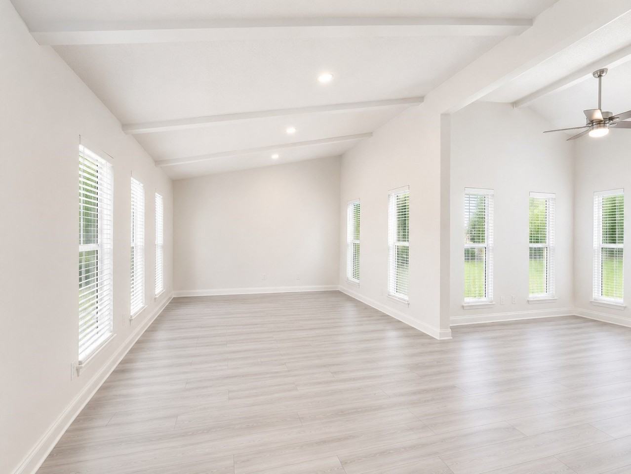2906 Peppertree Pl - Photo 2 of 15