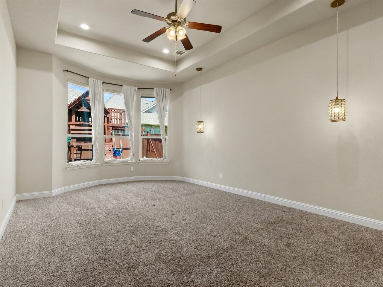 2703 Navarro Trl - Photo 6 of 38