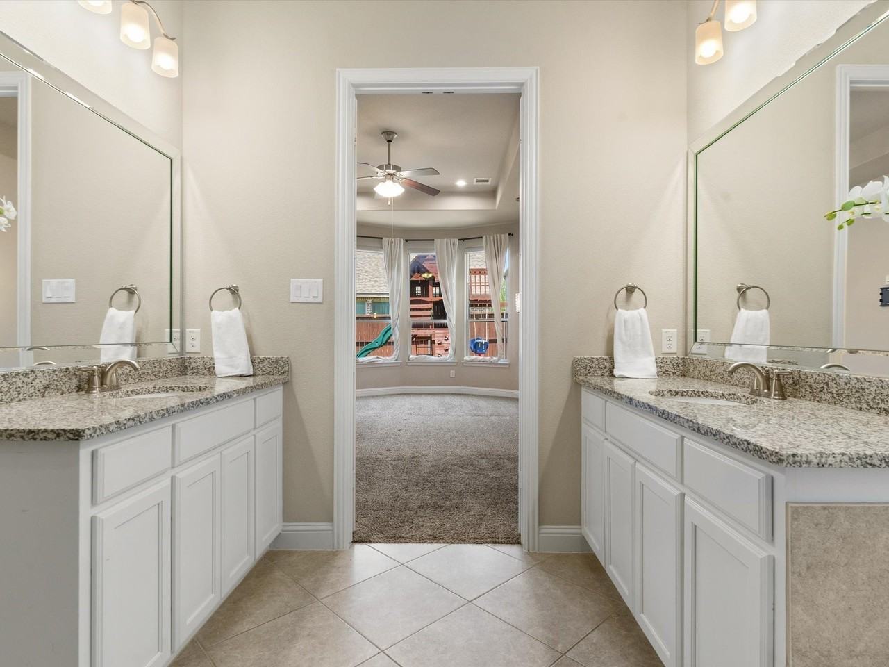 2703 Navarro Trl - Photo 7 of 38
