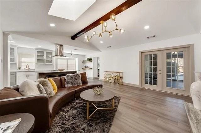 1101 Northpark Dr - Photo 4 of 19
