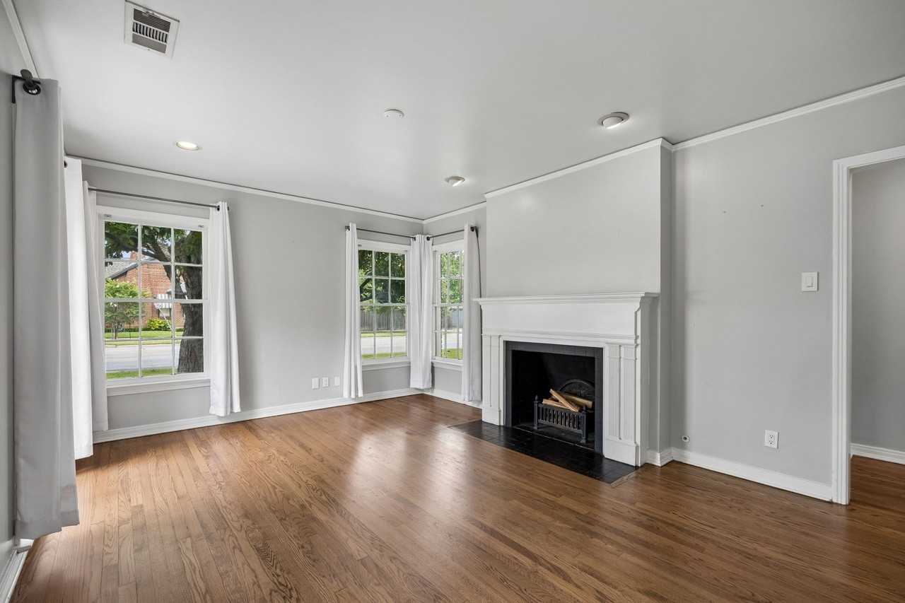 5746 Monticello Ave - Photo 4 of 29
